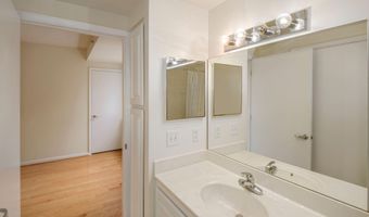 355 I St SW S-607, Washington, DC 20024
