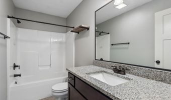 1735 Sadie Ln, Adel, IA 50003