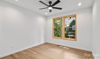 31 Grindstaff Dr, Asheville, NC 28803