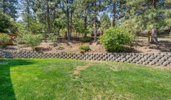 335 NW 17th St, Bend, OR 97701