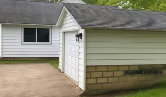 513 E St Clair, Almont, MI 48003