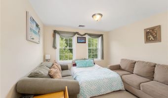 10 Sables Way, Lincoln, RI 02865