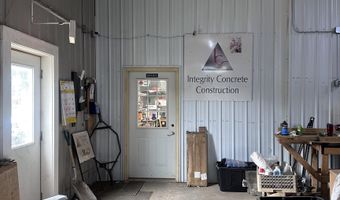 601 E 10th St, Alton, IA 51003