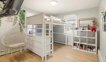 580 Old Main St, Coventry, RI 02816