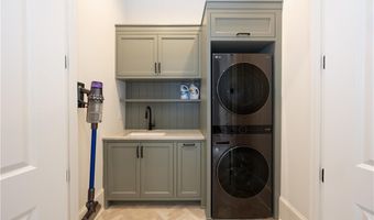3940 Cottage Park Ct, Alpharetta, GA 30004