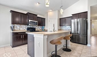 892 Coralberry Ln, Greenwood, IN 46143