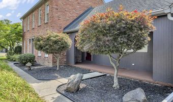 1780 Williamsburg Dr, Adrian, MI 49221