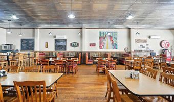 516 W Main St, Appalachia, VA 24216