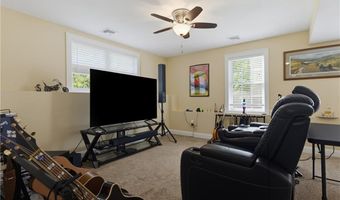 102 Bramble Bush Rd, Coventry, RI 02816