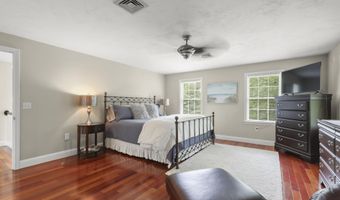 5 Lancaster Ln, Bourne, MA 02532