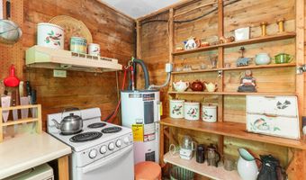 1048 Cottage Rd, Averill, VT 05903