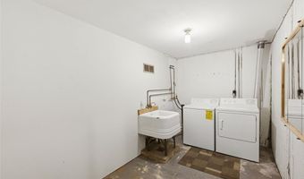 929 Claytonbrook Dr 2, Ballwin, MO 63011