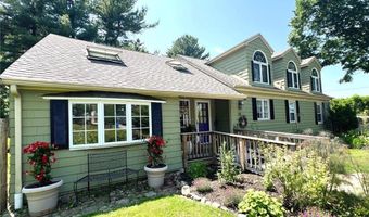 29 Stony Acre Dr, Cranston, RI 02920