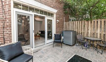 1186 N UTAH St, Arlington, VA 22201
