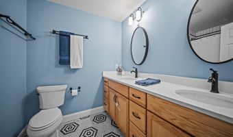 71 Signature Dr, Barrington, NH 03825