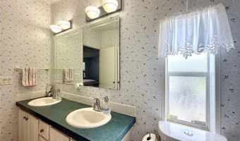132 S SAINT THOMAS Cir, Apollo Beach, FL 33572