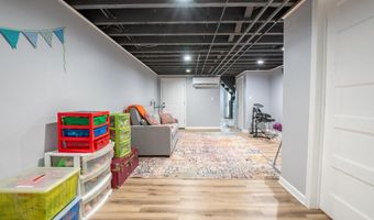 369 E GORGAS Ln, Philadelphia, PA 19119