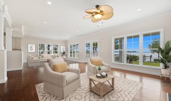 817 RIVERSIDE Dr, Arnold, MD 21012