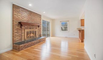 3620 Charter Pl, Ann Arbor, MI 48105