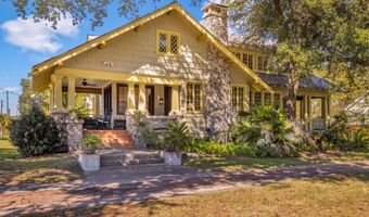 119 Washington St, Bay St. Louis, MS 39520