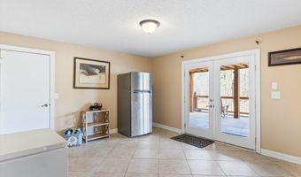 57 Lakeview Pt, Alexander City, AL 35010