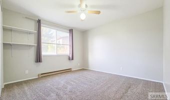 453 Yvonne St, Arco, ID 83213
