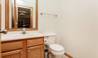 2815 Ashland Ct, Altoona, IA 50009