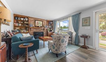 958 Cornell Dr, Alliance, OH 44601