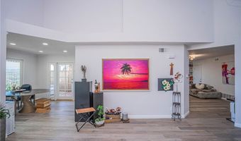 6117 E Garnet Cir, Anaheim, CA 92807