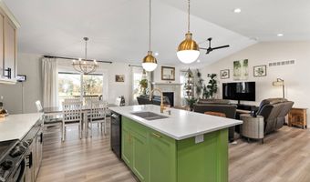 1909 16th Cir SE, Altoona, IA 50009