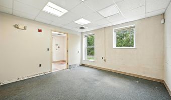 10 Pethaven Ln, Augusta, ME 04330