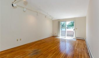 4 Scenery Ln, Johnston, RI 02919
