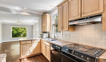 666 Yorkshire Rd NE, Atlanta, GA 30306