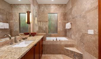 72-118 HOKULOA St, Kailua Kona, HI 96740
