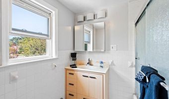 118 Grant Ave, Albertson, NY 11507