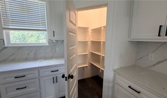 15 Skipton Dr, Bella Vista, AR 72714
