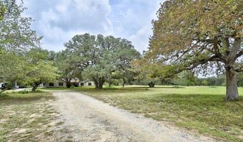 1810 Burr Oak, Adkins, TX 78101
