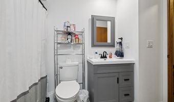 729 11th St SE, Altoona, IA 50009