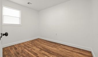 1 Atna Dr, Amityville, NY 11701