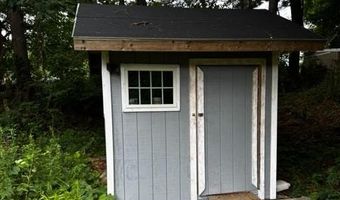 69 Kennedy Ln 4, Burrillville, RI 02830
