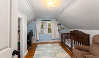 72 Nichols Rd, North Kingstown, RI 02852