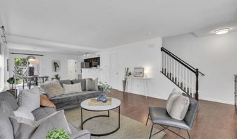 120 Gifford Rd, Columbus, OH 43235