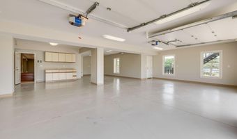 20484 Lake Rd, Abingdon, VA 24211