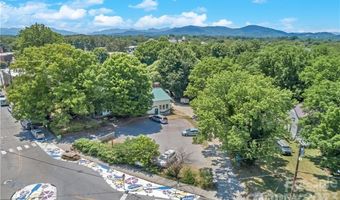 2 Westwood Pl, Asheville, NC 28806