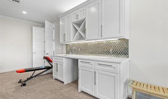 1706 Warwick Cir, Ardmore, OK 73401