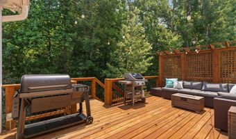 2712 Lake Waccamaw Trl, Apex, NC 27502