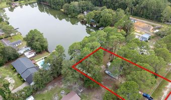 266 Lakeview Dr, Baxley, GA 31513