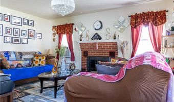 132 Bakers Creek Rd, Warwick, RI 02886