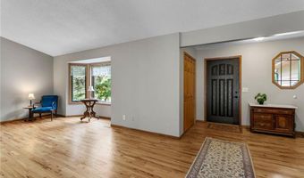 4730 144th St W, Apple Valley, MN 55124