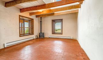 334 Hwy 150, Arroyo Seco, NM 87514